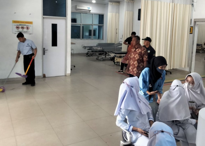 Sejumlah Pasien Sampaikan Keluhan, Kepala IGD RSUDAM Bungkam 