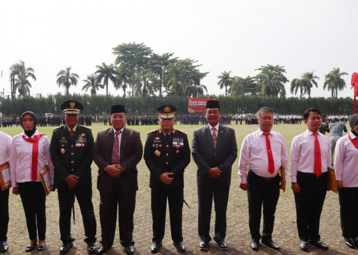 Gubernur Lampung Arinal Djunaidi Hadiri Upacara Hari Bhayangkara Ke-77