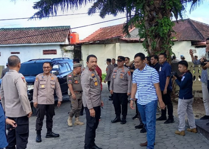 Wakapolda Lampung Cek Sarpras Mako Sementara Polres Pesisir Barat