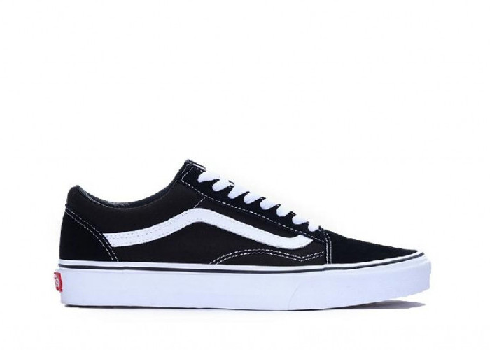 Diskon Besar Akhir Tahun 2025, Ini Daftar Harga Sepatu Vans Original
