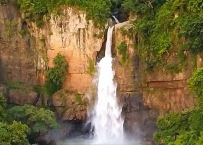 Empat Curug Ikonik di Sukabumi yang Menyimpan Pesona Geopark Ciletuh