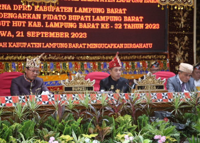 Sidang Paripurna HUT Lampung Barat, Belasan Aleg Absen