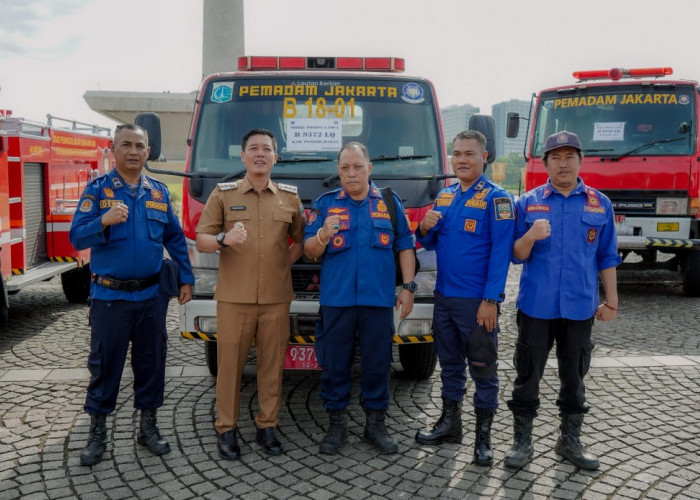 Pemkab Pesisir Barat Terima Hibah Armada Damkar dari Pemprov DKI Jakarta