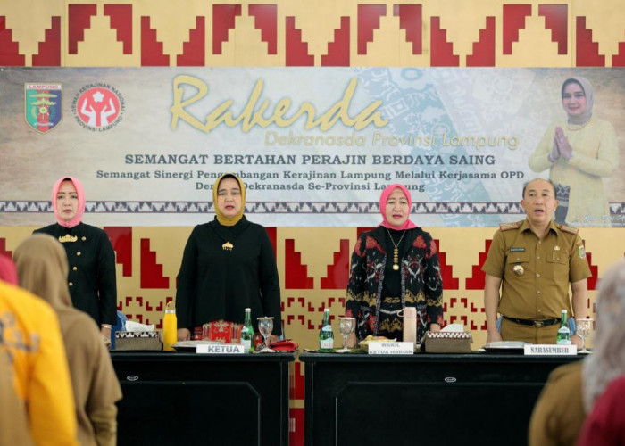 Riana Ajak Peserta Maknai Semangat Bersinergi Kembangkan Kerajinan Lampung
