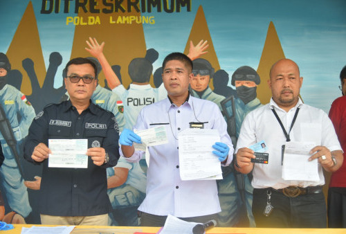Tipu Korban hingga Miliaran Rupiah, Iwan Palera Ditangkap Jatanras Polda Lampung
