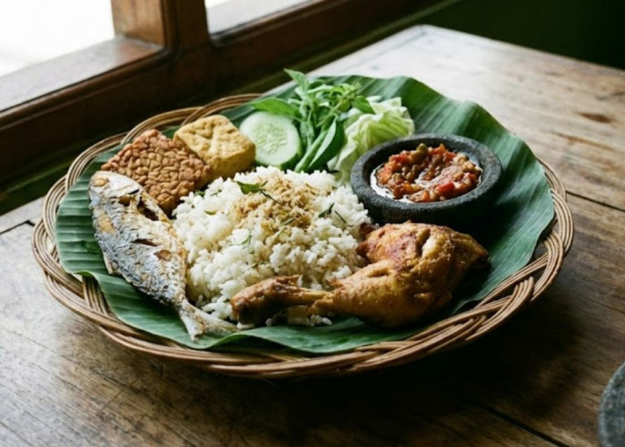 Nasi Cikur: Kuliner Khas Sunda dengan Aroma Kencur yang Menggugah Selera