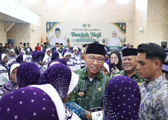 Sebanyak 393 Jemaah Calon Haji Kloter Pertama di Lepas Gubernur Lampung