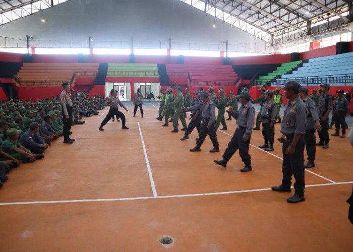 Polres Lamsel Berikan Bimbingan Terhadap Linmas Jelang Pilkada 