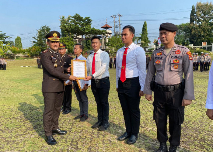 56 Personel Berprestasi Polres Lampung Utara Terima Penghargaan di Hari Kebangkitan Nasional