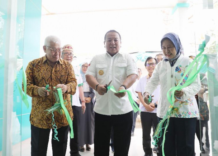 Gubernur Lampung Resmikan Gedung Pusat Kajian Cassava, Kelapa Sawit, Tebu, Kopi, Lada dan Kakao di Unila