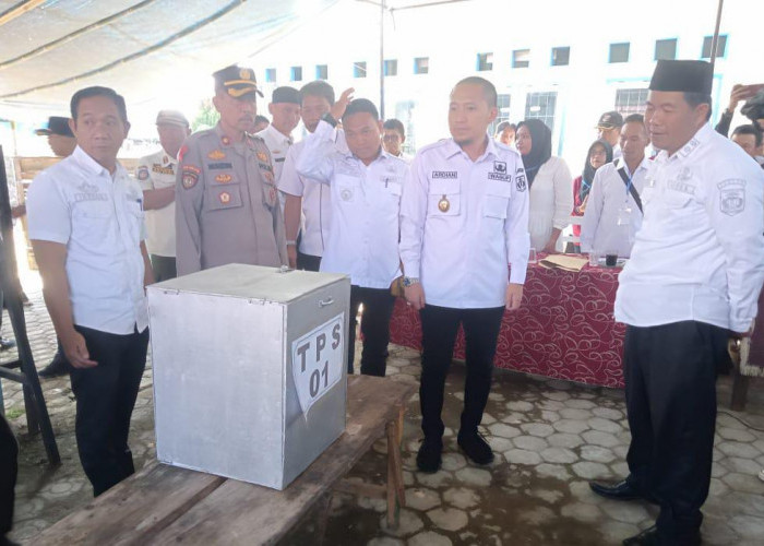 Pemkab Lampung Utara Pantau Pilkades Serentak di 91 Desa 
