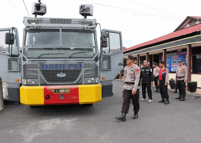 Waka Polres Lampung Barat Cek Randis Hingga Mobil Water Canon untuk Persiapan Pengamanan Pilkada