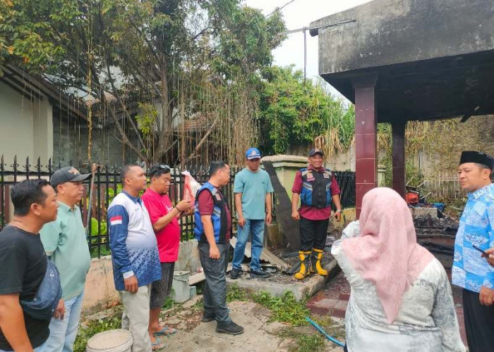 Kompor Portabel Diduga Bocor, Rumah di Rajabasa Bandar Lampung Terbakar