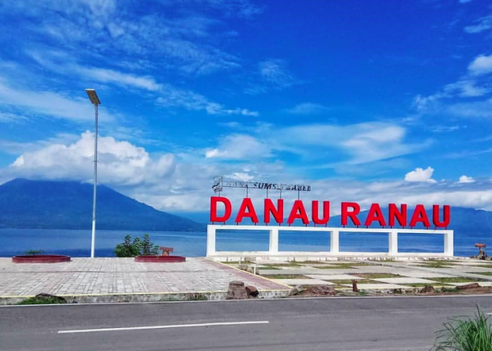 Menyimpan Cerita yang Melegenda, Danau Ranau Jadi Lokasi Wisata Favorit di Lampung 