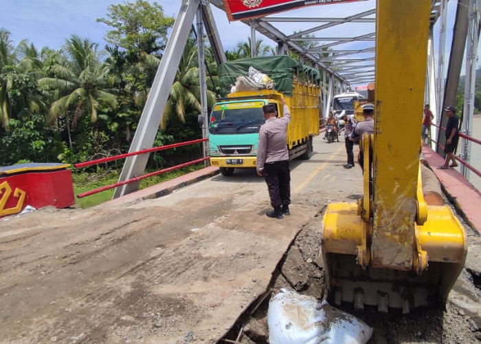 Berhasil Diperbaiki, Jembatan Way Laay Sudah Bisa Dilalui