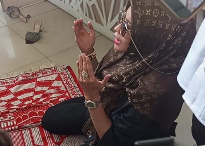 Hakim Tolak Praperadilan Richard Lee, Doktif Sujud Syukur di Ruang Sidang