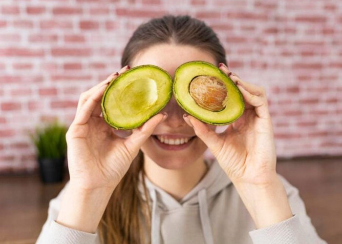 Kulit Sehat Alami dari Alpukat, Kaya Vitamin dan Lemak Baik
