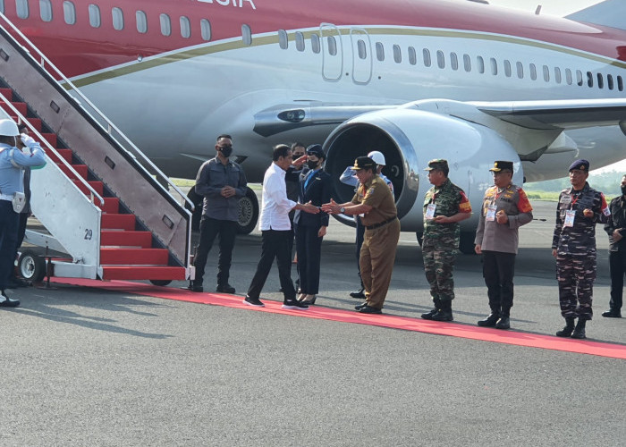 Kedatangan Jokowi Disambut Gubernur Arinal dan Langsung Menuju Pasar Natar
