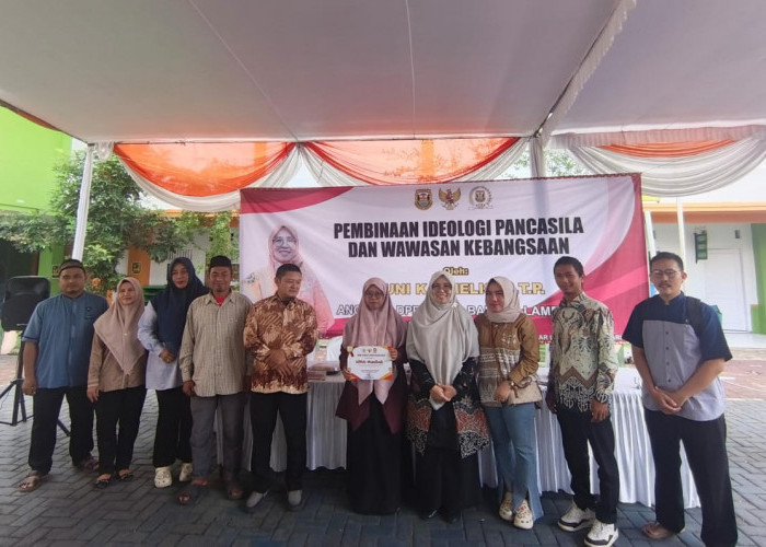 Yuni Karnelis Tekankan Pancasila dan Skill Digital bagi Masyarakat Sumur Putri