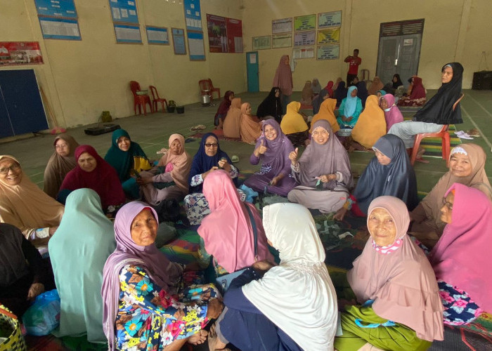 Life Skill Sekolah Lansia bersama PD Salimah Lampung Barat