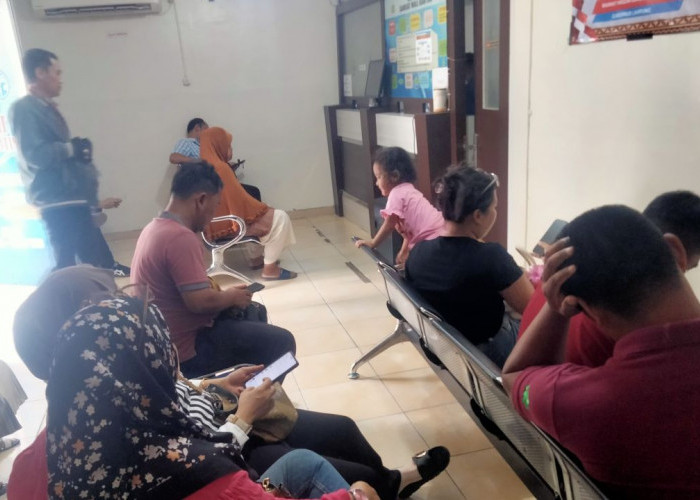 Program Pemutihan Pajak di Mall Kartini Diserbu Warga