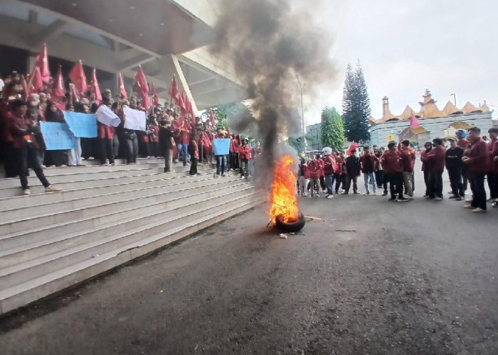 Mahasiswa Tergabung Dalam IMM Lampung Gelar Aksi Tuntut Harga Singkong