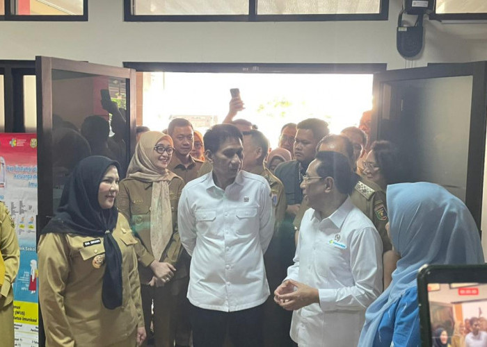 Upaya Perkuat Penanganan TB, Wamendagri dan Wamenkes Tinjau Puskesmas di Bandar Lampung