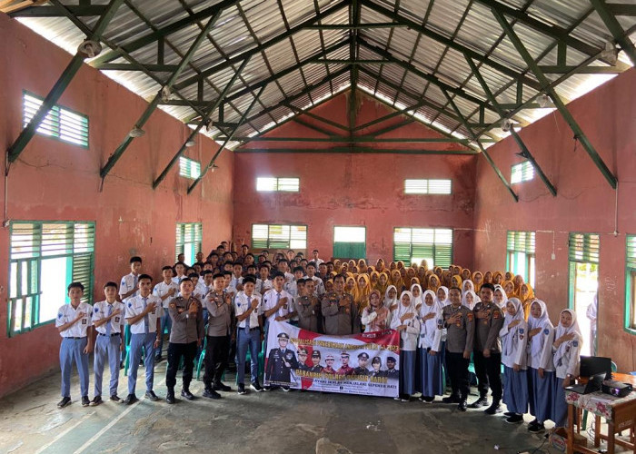 Polres Pesbar Sosialisasikan Penerimaan Anggota Polri di SMAN 1 Pesisir Tengah
