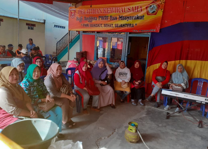 PWRI Kabupaten Lampung Barat Gelar Pelatihan Kewirausahaan 