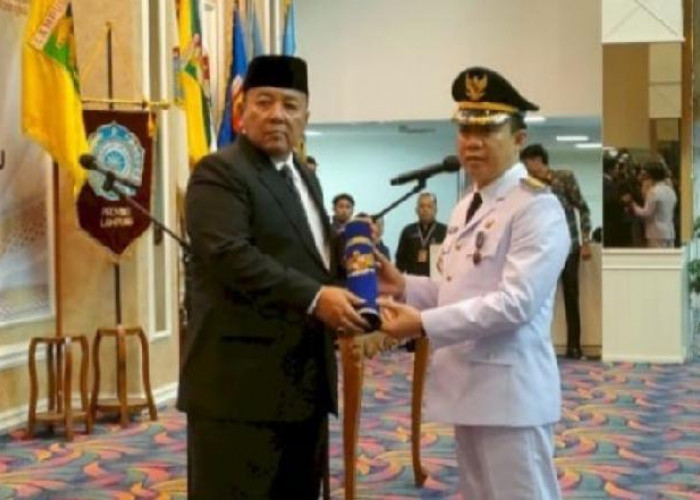 Gubernur Arinal Lantik Kepala BPKAD Lampung Marindo Sebagai Pj Bupati Pringsewu 
