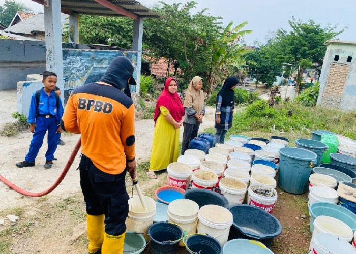 KAI Divre IV Tanjung karang Angkut 296 Ribu Ton Semen dan BBM hingga September 2026
