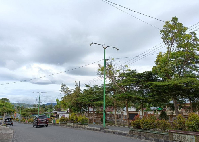 Ratusan Lampu Penerangan Rusak, DLH Hanya akan Perbaiki Median Dua Jalur