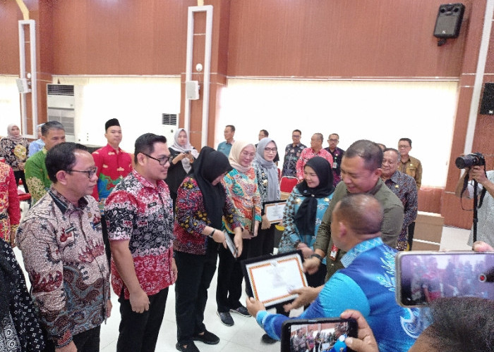 Pemkot Bandar Lampung Terima Penghargaan Inovasi Daerah dari BSKDN