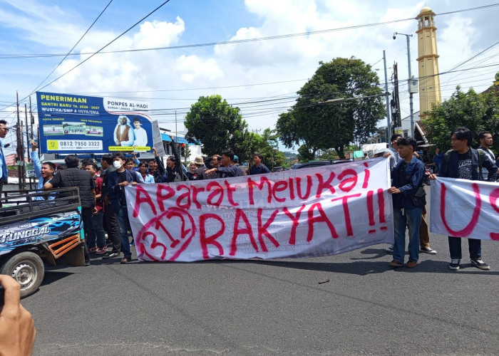 Mahasiswa Lampung Geruduk DPRD, Soroti Kasus HAM dan Korupsi