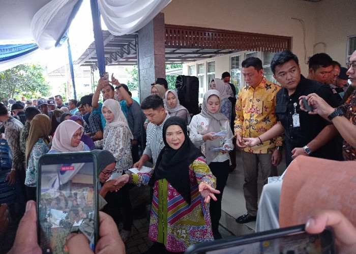 Pemkot Bandar Lampung Salurkan Bantuan untuk Ratusan Korban Banjir di Sukarame