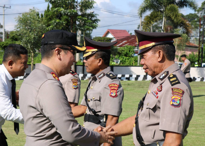 Kapolres Lampung Barat Pimpin Sejumlah Sertijab Kabag dan Kapolsek 