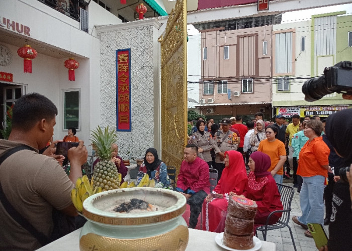 Harmoni Imlek di Kota Tapis Berseri, Dari Doa hingga Aksi Nyata Kebersamaan