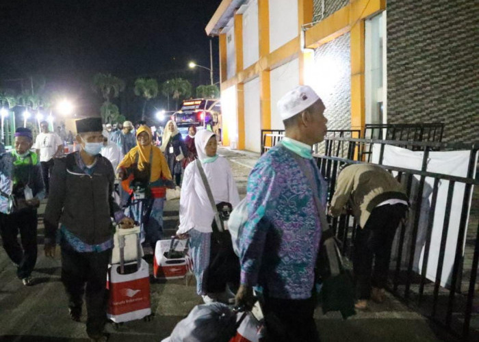 Sebanyak 101 Jamaah Haji Kloter Terakhir Tiba di Lampung 