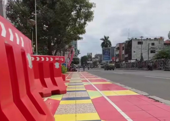 Pemkot Bandar Lampung Ganti Trotoar Keramik Warna-warni dengan Bahan Granit