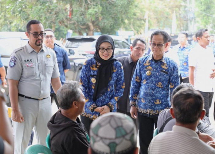 Pastikan Kenyamanan Masyarakat Mengakses Layanan,Wagub Jihan Tinjau Pelaksanaan Program Pemutihan