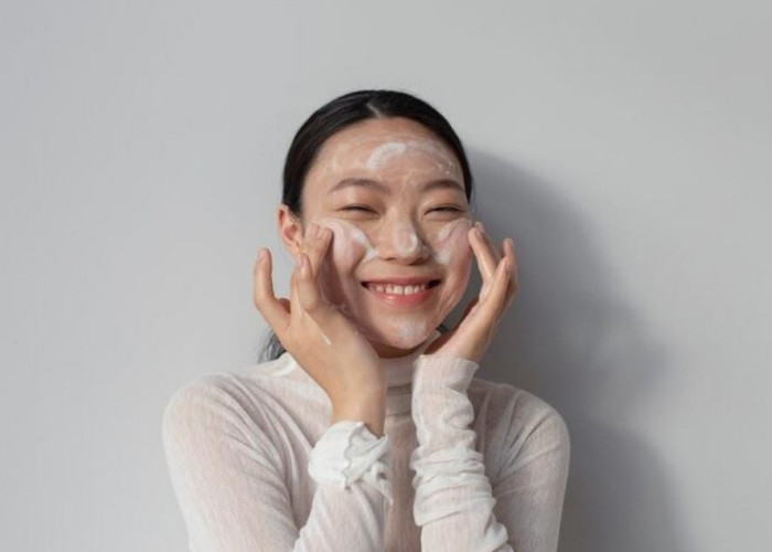 Muka Ideal untuk Kulit Sensitif, Berminyak, dan Berjerawat agar Wajah Sehat Tanpa Iritasi