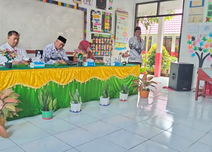 Temui Kadisdik Lampung Barat, Puluhan Guru Honorer Berstatus ‘P’ Sampaikan Tiga Harapan