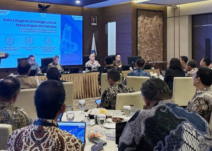 Komisaris Utama Pertamina Tekankan Sinergi Hadapi Tekanan Geopolitik