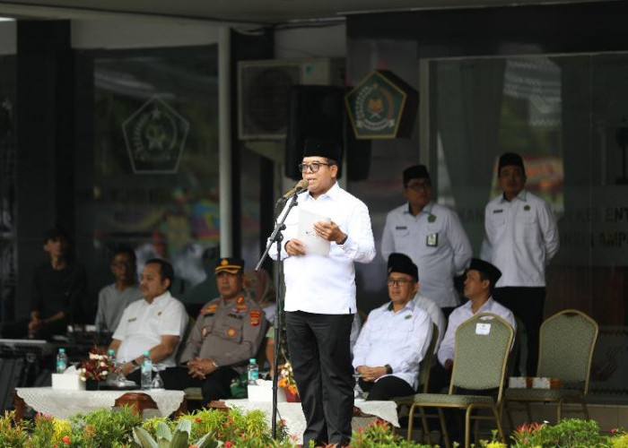 Jadi Pembina Upacara Hari Amal Bakti Kemenag, Pj Gubernur Samsudin Sampaikan Amanat Menteri Agama