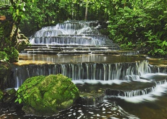 Pesona Air Terjun Semolon: Permata Tersembunyi di Jantung Kalimantan