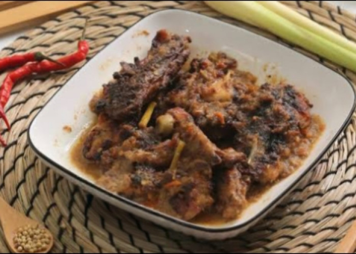 Ayam Paniki, Kuliner Pedas Khas Sulawesi Utara dengan Rempah Kuat