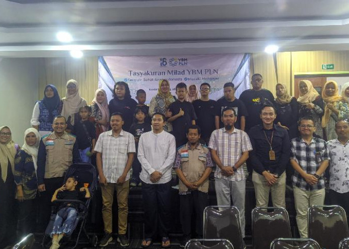 YBM PLN UID Lampung Rayakan Milad ke-18 Beri Bantuan Anak Disabilitas dan Tenaga Pengajar