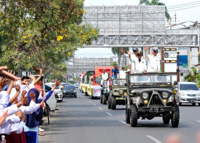 Pj Gubernur Samsudin Lepas Pawai Atlet PON