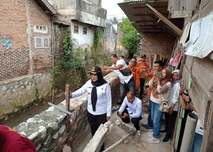 Wali Kota Bandar Lampung Tinjau Perbaikan Talut yang Jebol Akibat Banjir Beberapa Waktu Lalu