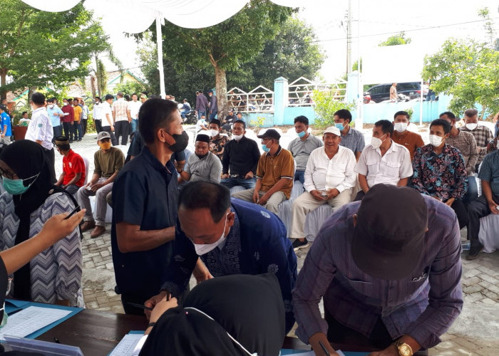 Ratusan Bakal Calon Kepala Kampung Ikuti Tes Urin di BNNK Way Kanan